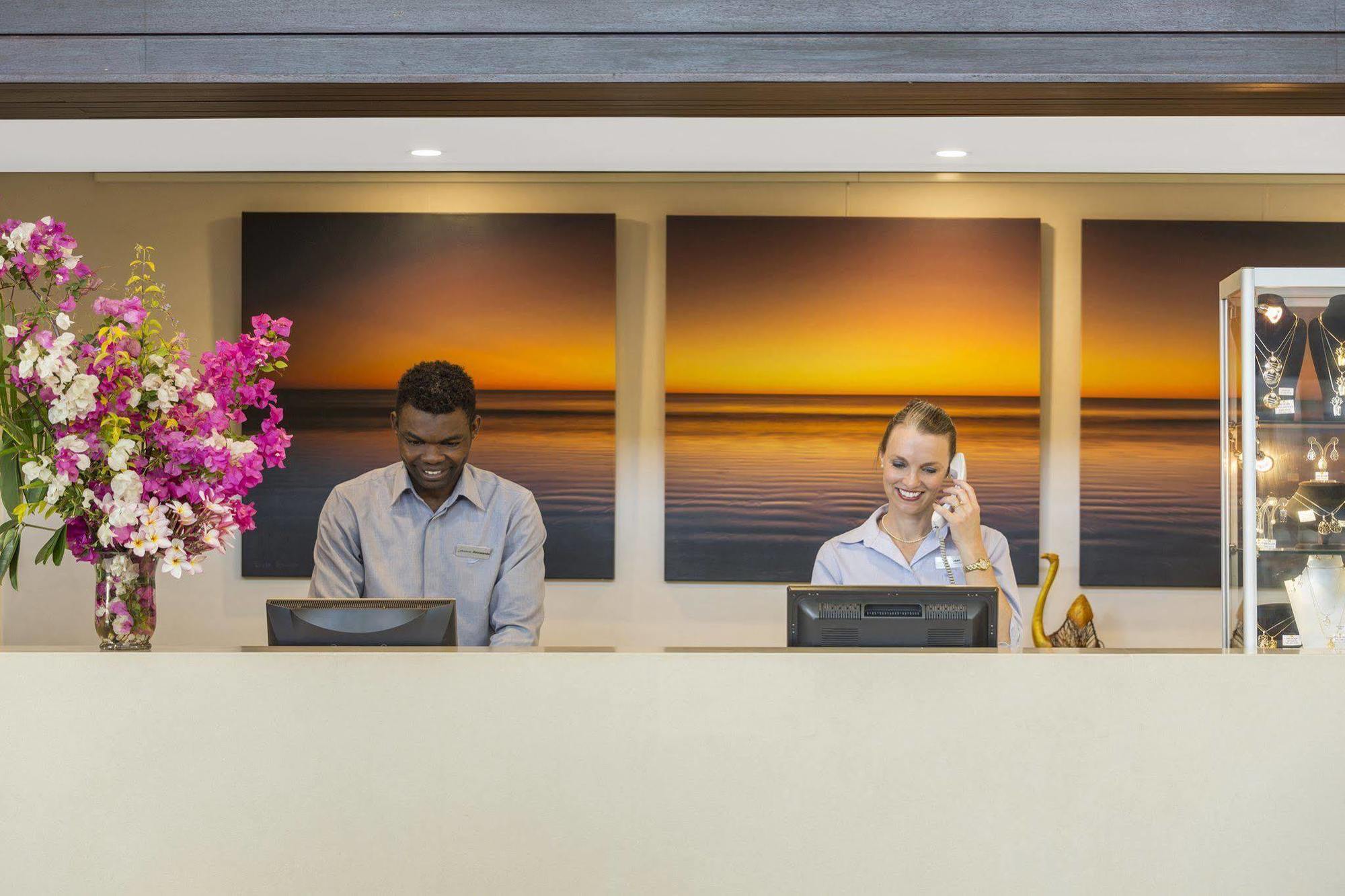 Oaks Cable Beach Resort Экстерьер фото